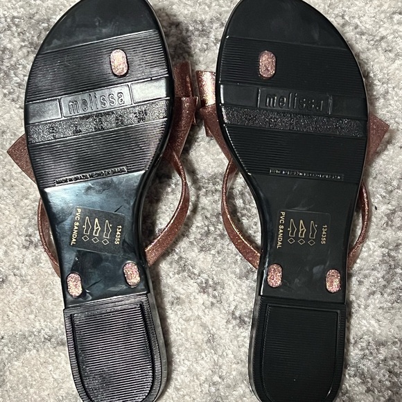 Adorable Melissa bow sandals - Picture 3 of 3